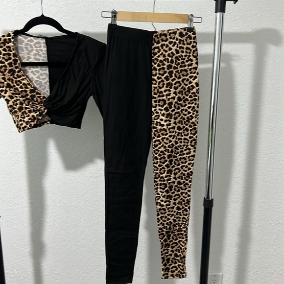 Matching sets - Picture 4 of 8